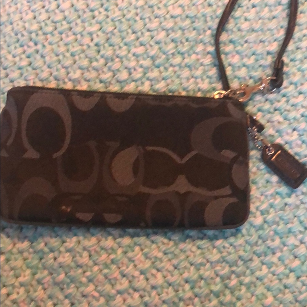 Authentic coach wristlet very good condition